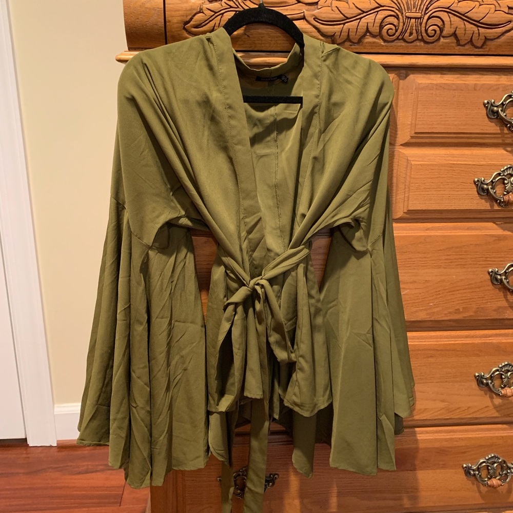 Green Waist-Tie Bell-Sleeve Wrap Top